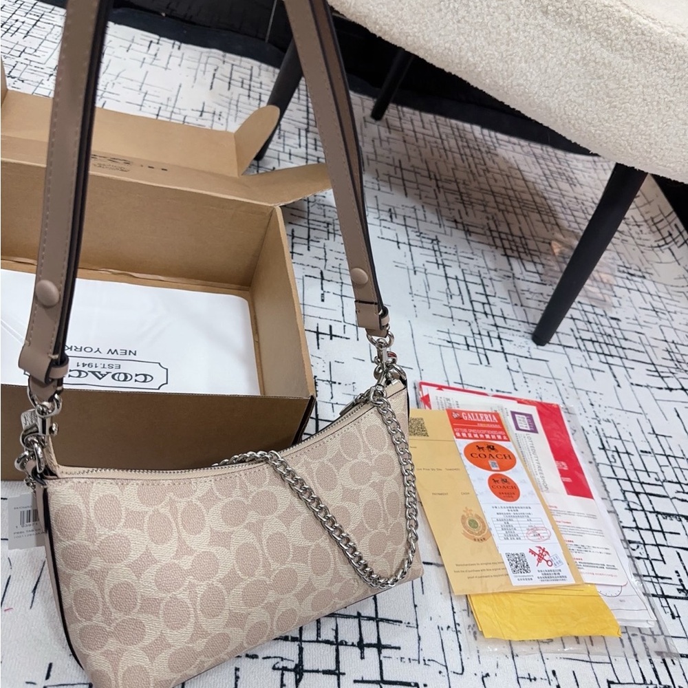 Coach Caitlin Chain Bag Black Shoulder Crossbody Chic - Picture 3 of 8